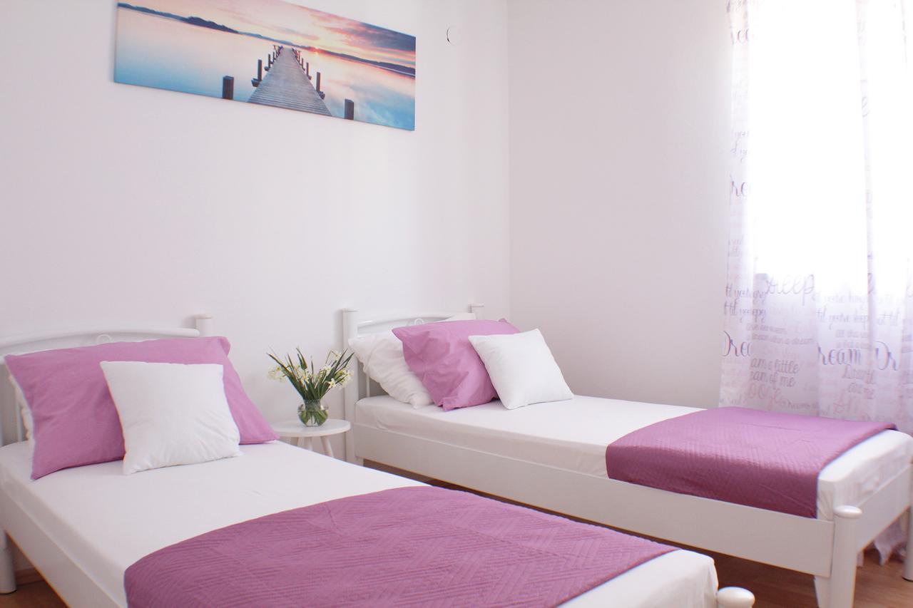 Apartmani Adrijan Krk Krk Town Extérieur photo
