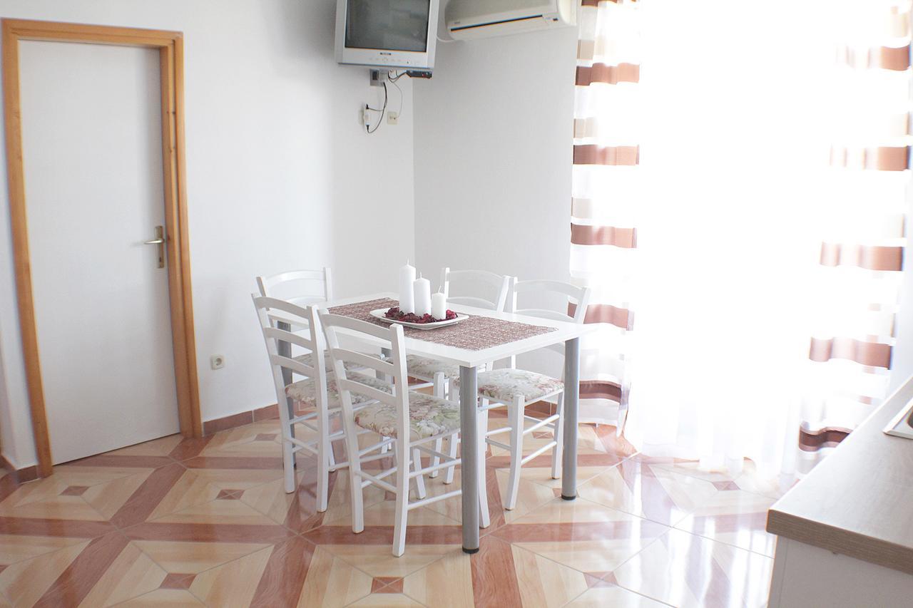 Apartmani Adrijan Krk Krk Town Extérieur photo